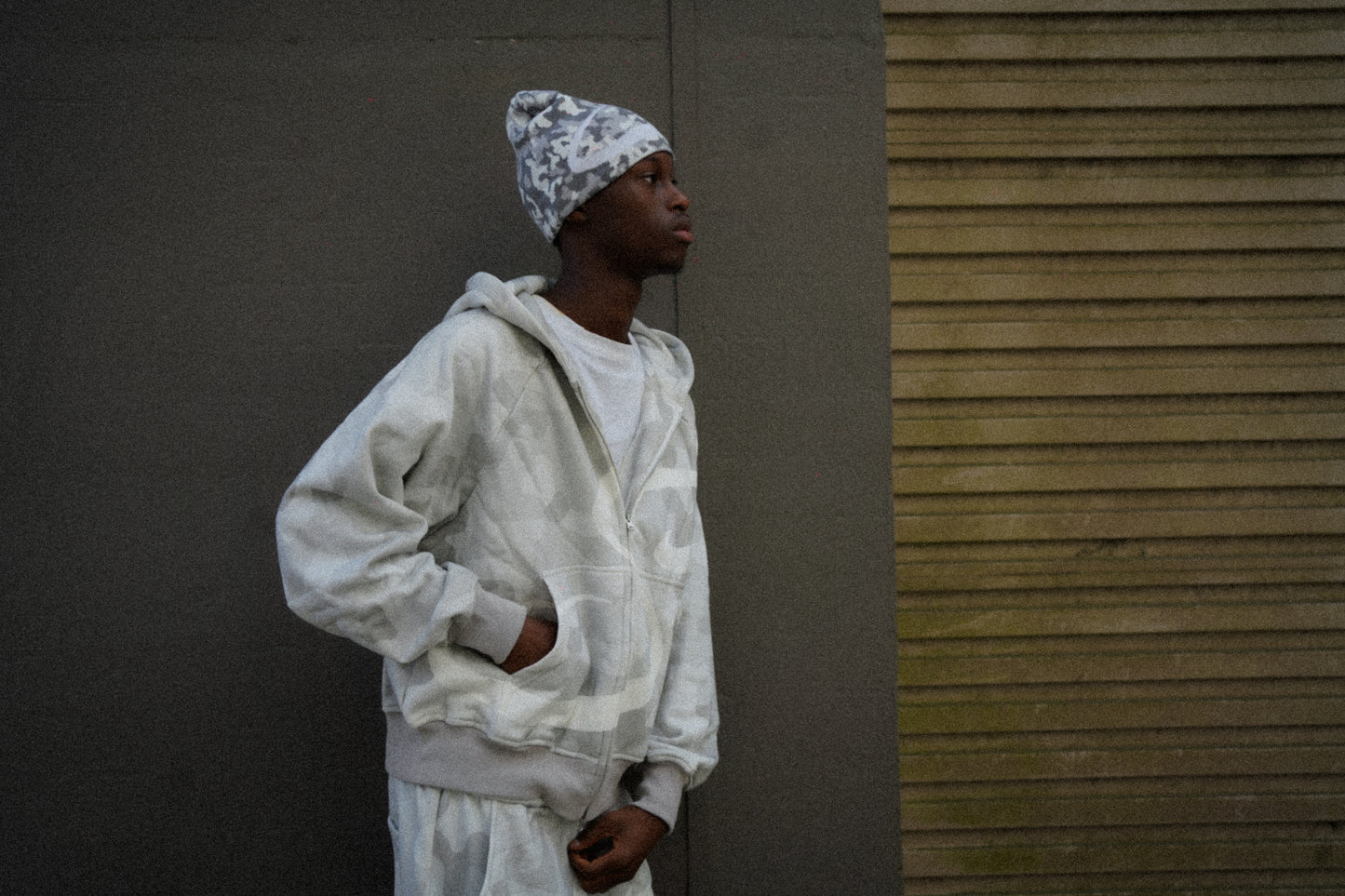 ARCTIC S ZIP-UP HOODIE